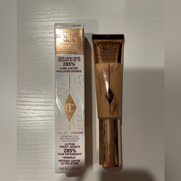 New Charlotte Tilbury Beautiful Skin foundation in 6 Neutral - Picture 2 of 6